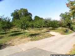Sex Im Park mit scharfer Nachbarin